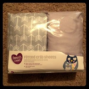 Fitted crib sheets
